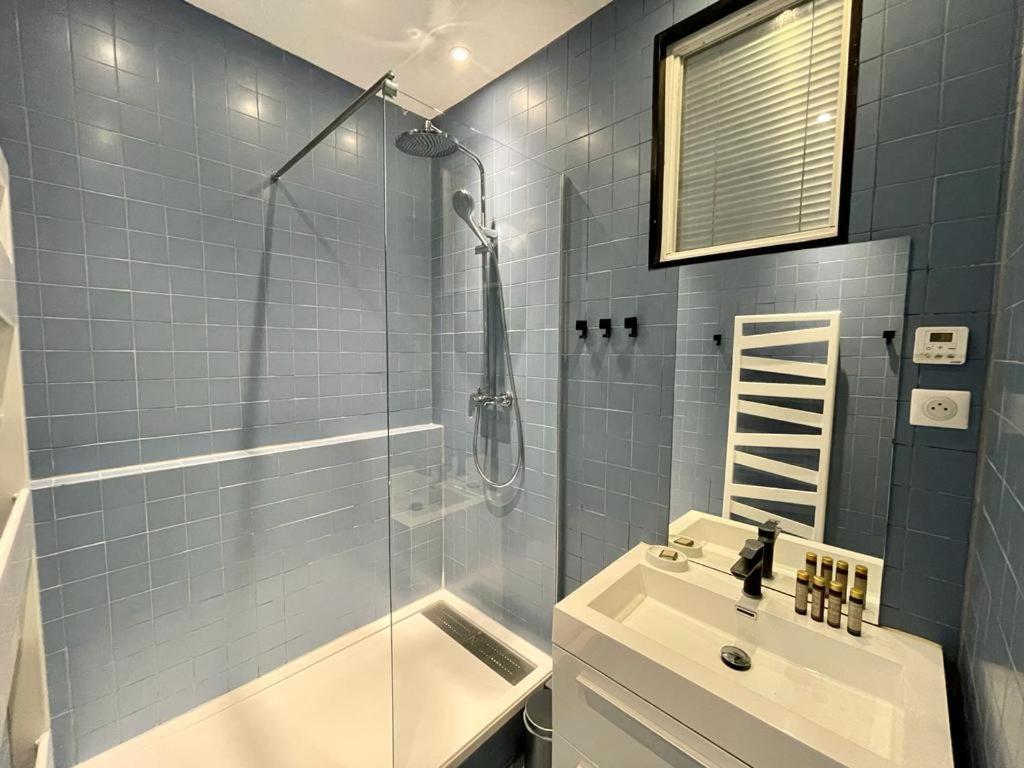 St Germain Beauvoir Chicsuites Paris Bagian luar foto