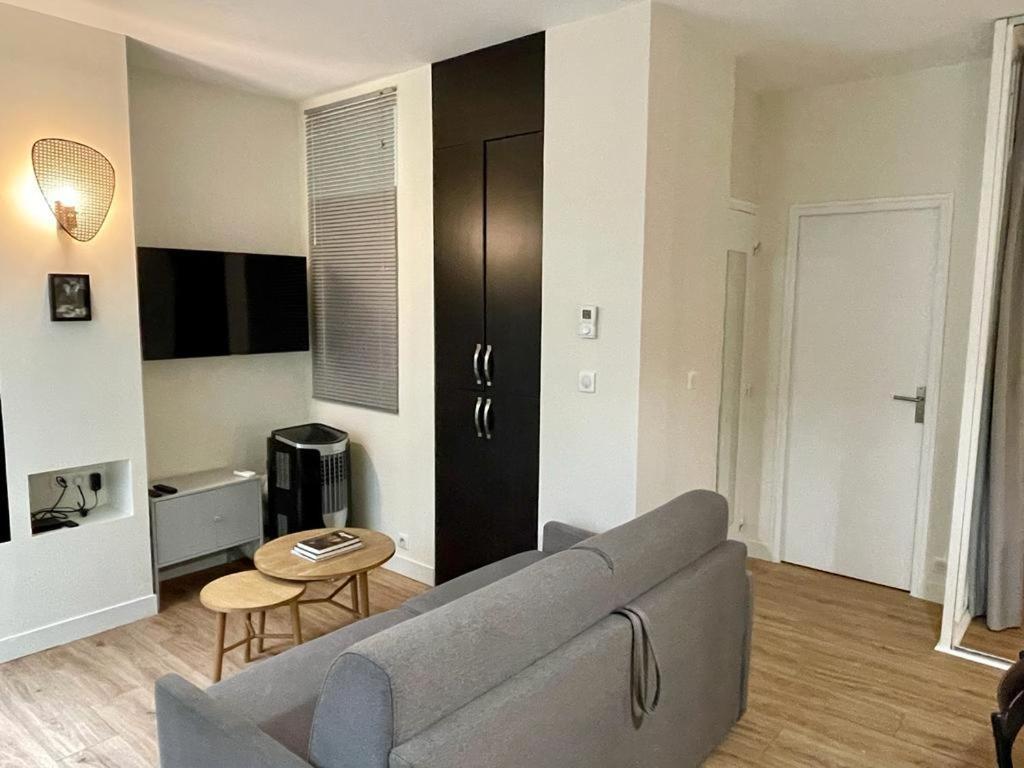 St Germain Beauvoir Chicsuites Paris Bagian luar foto