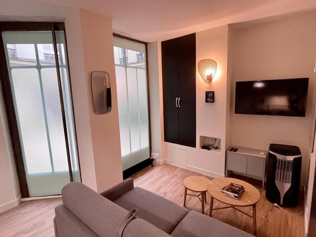 St Germain Beauvoir Chicsuites Paris Bagian luar foto